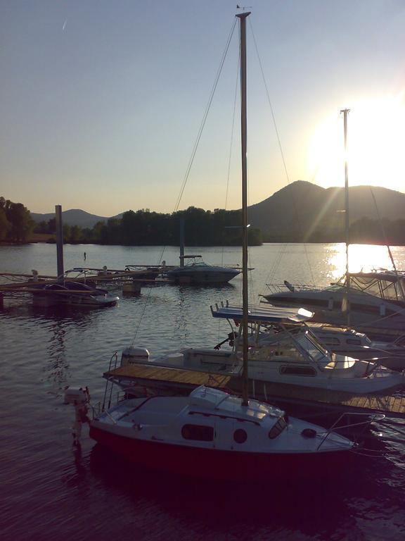 Resort Marina Labe Lovosice Bagian luar foto