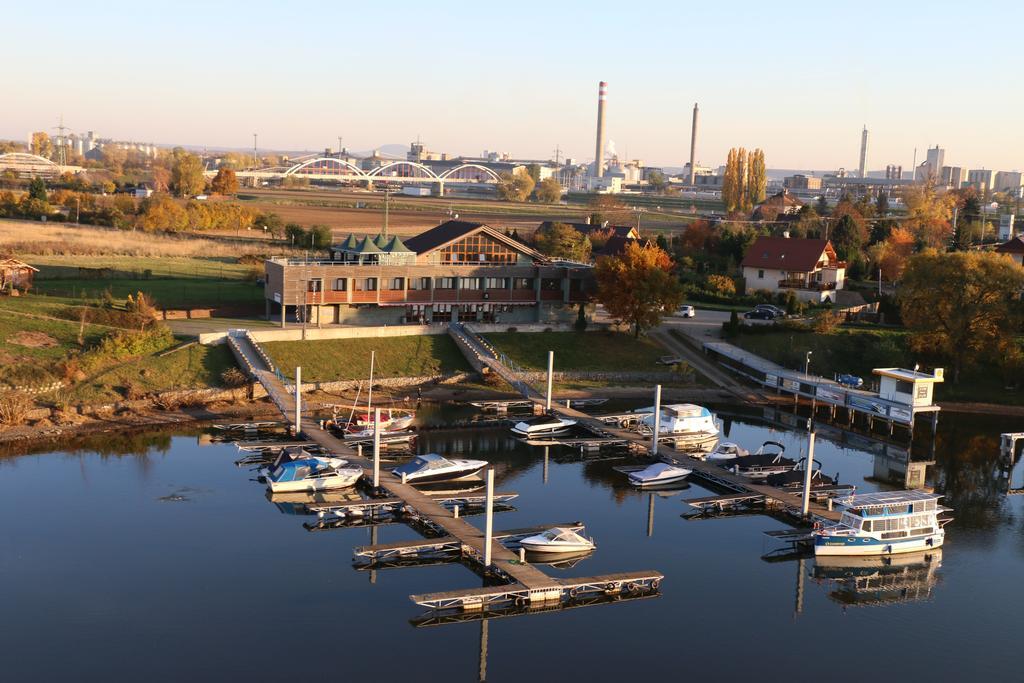 Resort Marina Labe Lovosice Bagian luar foto